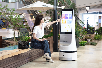New retail robot